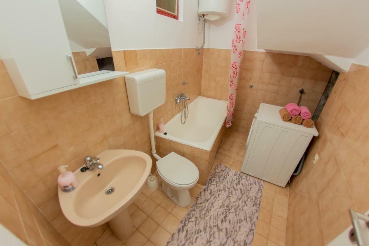 Apartmani Sunset Rogotin Экстерьер фото